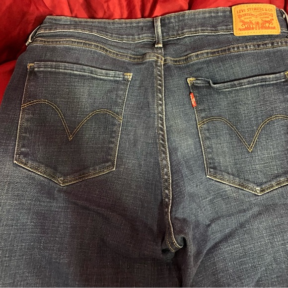 Women’s Size 14 - Mid-rise Skinny fit Levi Blue Jeans - Picture 4 of 5